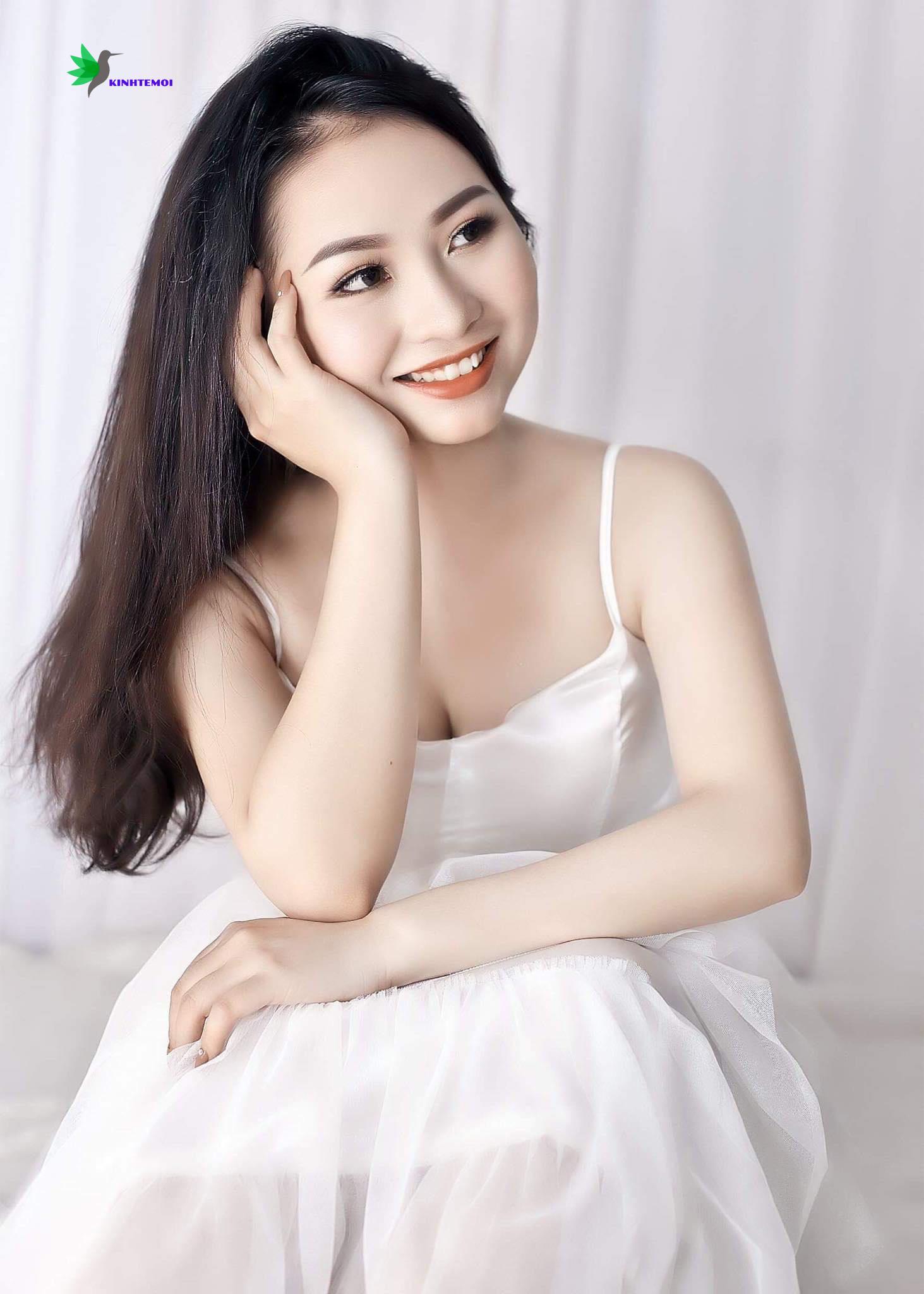 Ngân luôn đam mê và hoàn thiện bản thân với công việc make up.