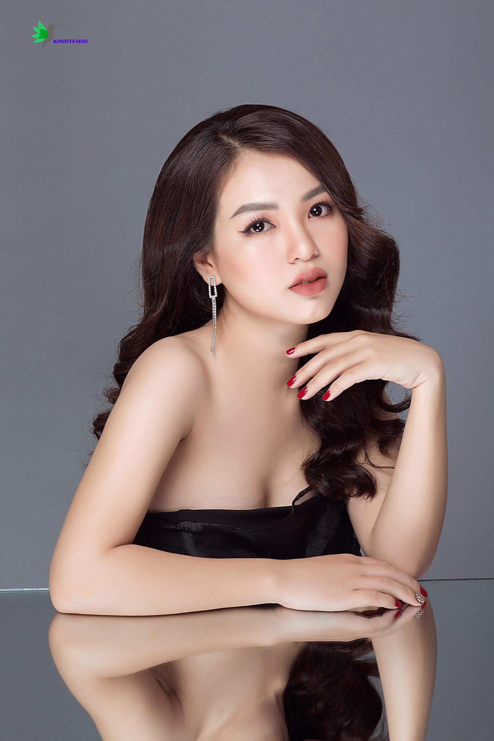 Chúc cho Tuyết Lâm luôn xinh đẹp và thật hạnh phúc trước những lựa chọn của mình