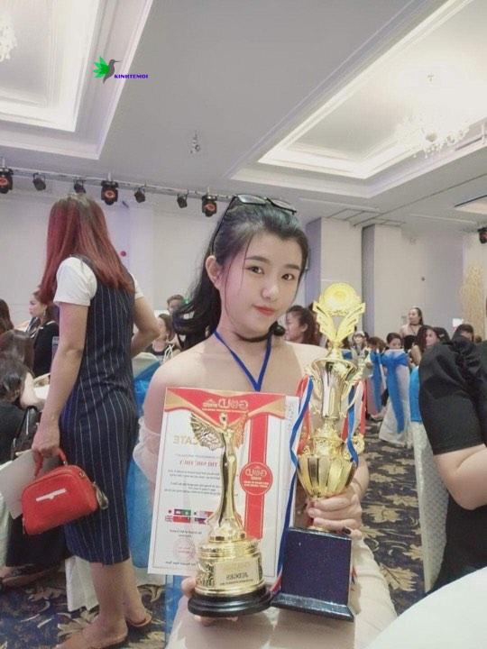 Chỉ 20 tuổi nhưng cô đã đạt được những thành công và giải thưởng nhất