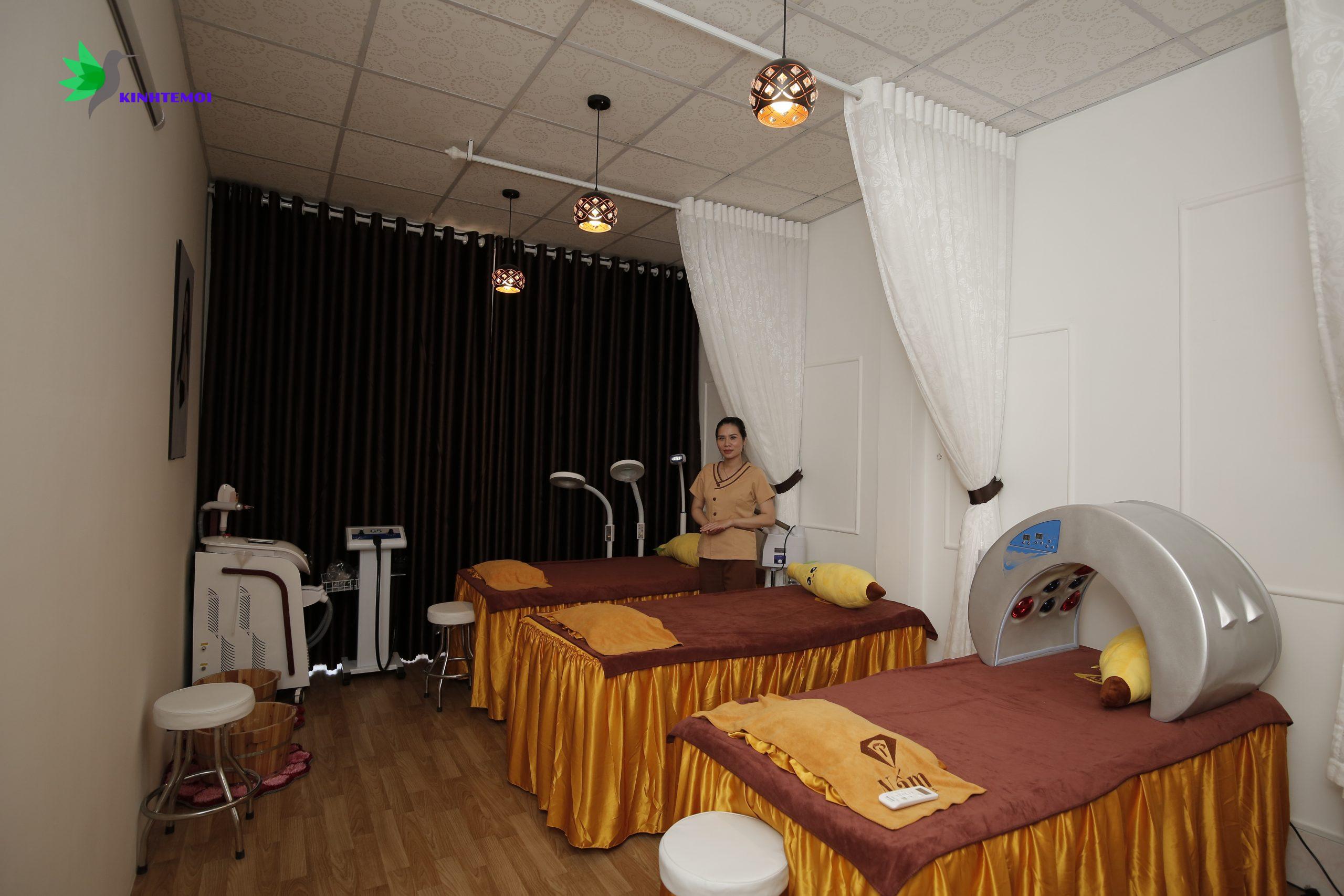 Nấm Spa khách hàng luôn được chăm sóc nhiệt tình bởi đội ngũ nhân viên chuyên nghiệp