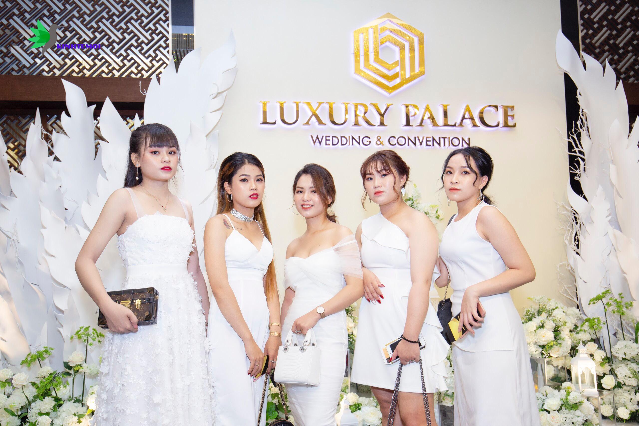 Tuyết Lâm tự chủ tài chính cho bản thân, tự lập trong cuộc sống