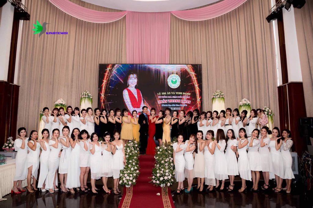 Chi Hoa cùng Hệ thống kinh doanh phân phối cấp cao thuốc nam