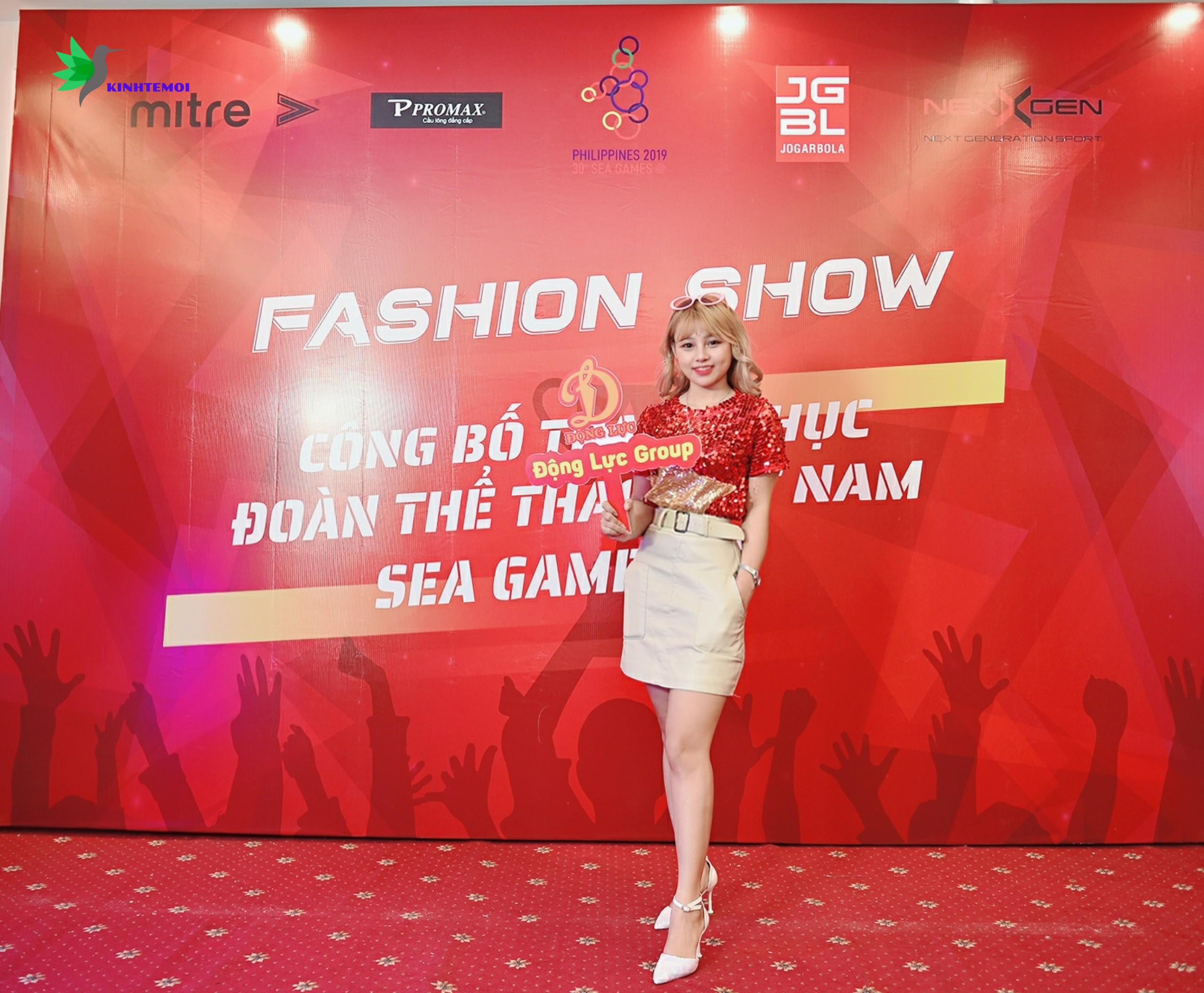 Huế Đặng tại chương trình fashion thể thao seagame 30