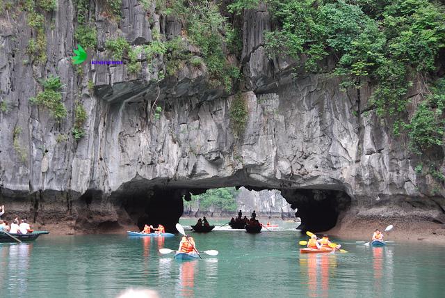 Top 5 địa điểm du lịch không thể bỏ lỡ tại Vịnh Hạ Long