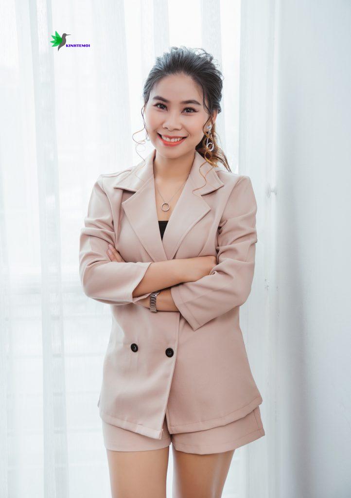 Huỳnh Cẩm Vân mỉm cười khi nhớ lại những ngày đầu khó khăn để có thành công như hôm nay