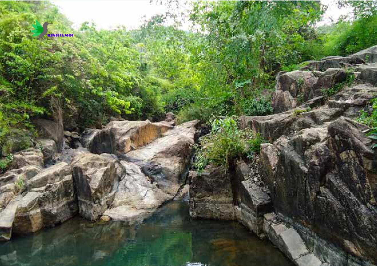 Núi Dinh là một địa điểm du lịch nổi tiếng tại Vũng Tàu