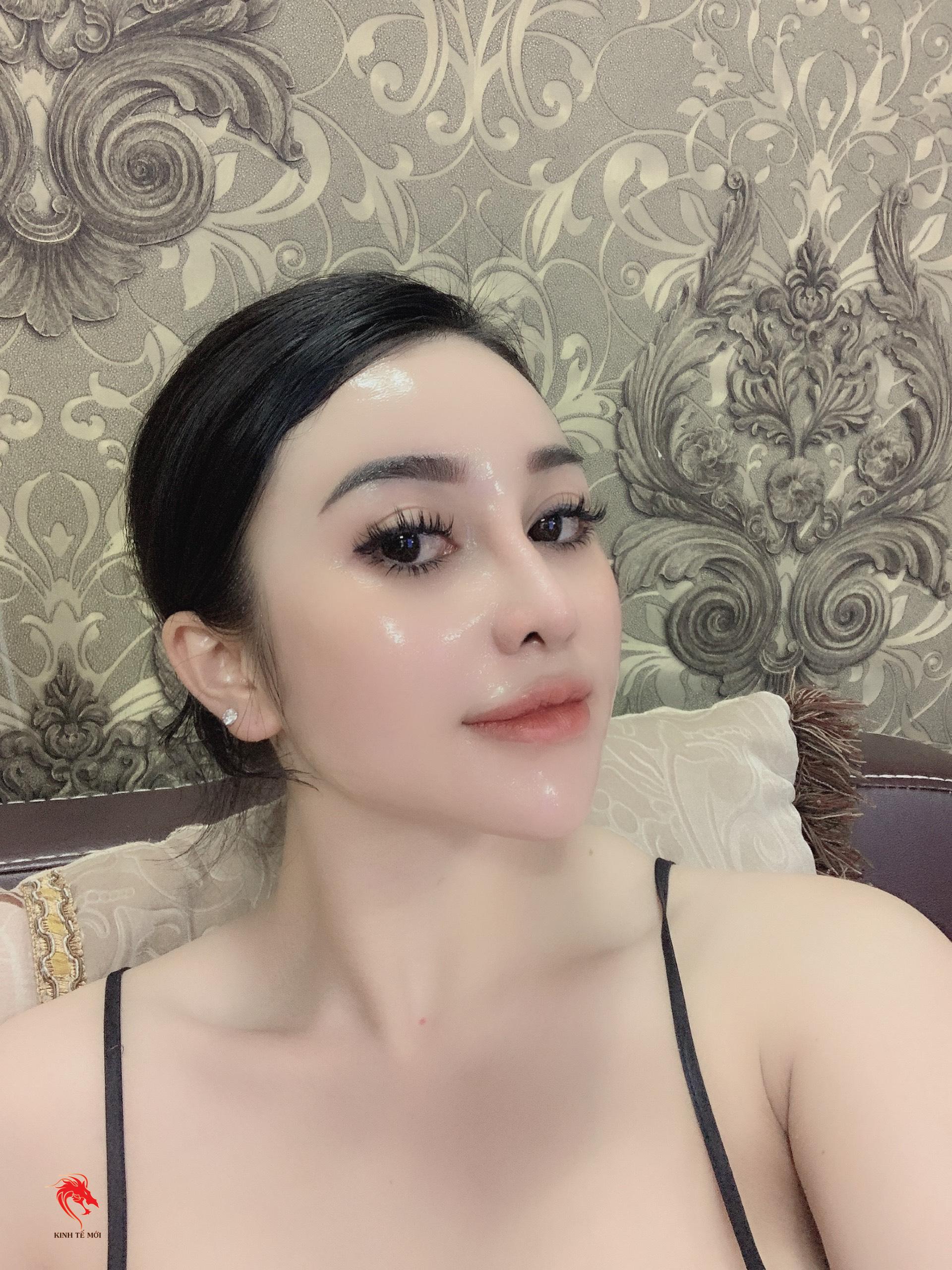 Quế Mai Mai " nữ hoàng tắm trắng"