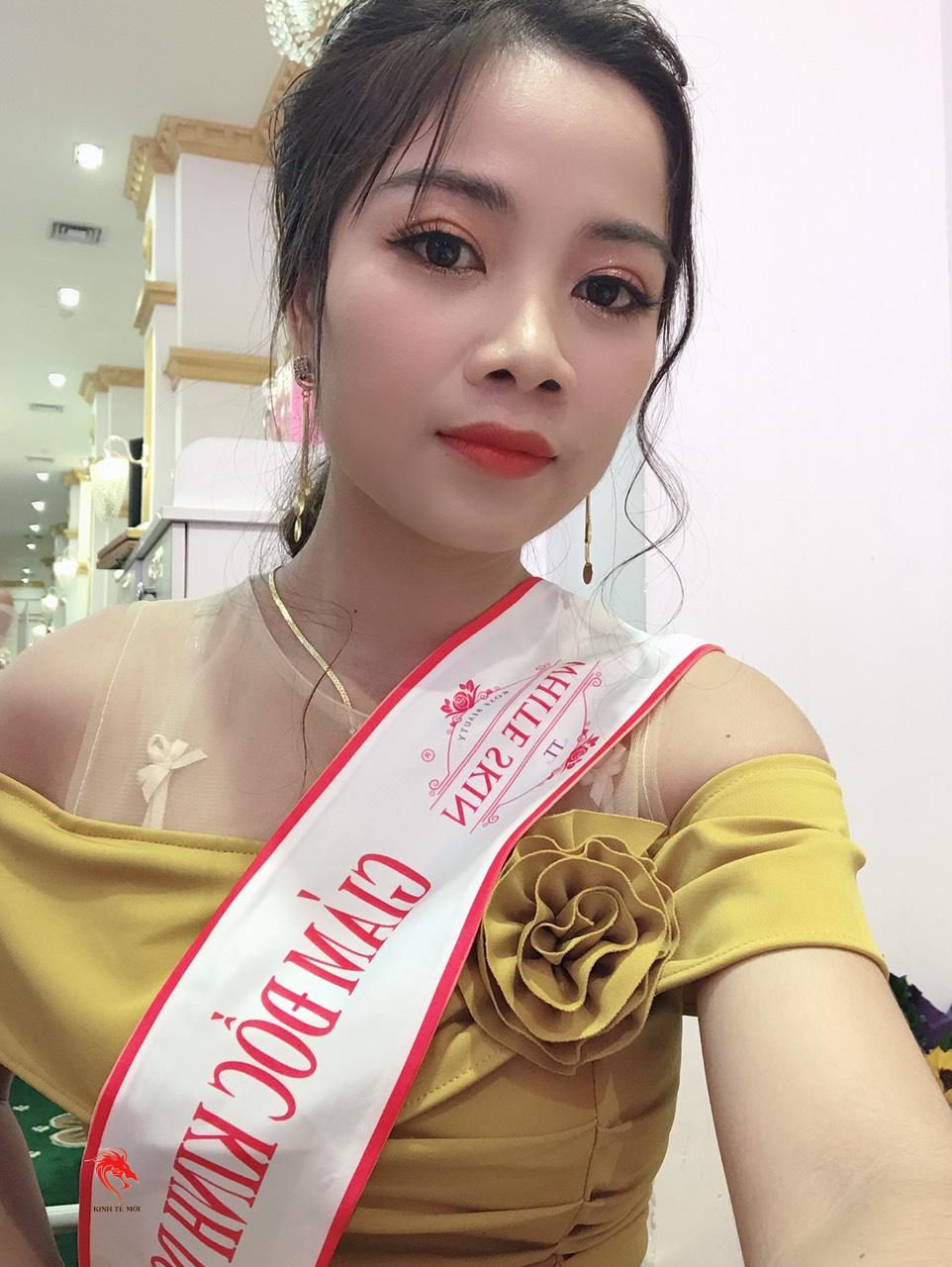 Chị tạm biệt làn da đen bánh mật của mình sau một thời gian sử dụng Whiteskin