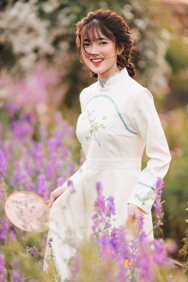 Mai Thị Hiền Dịu đốn tim mọi người với nụ cười tỏa nắng
