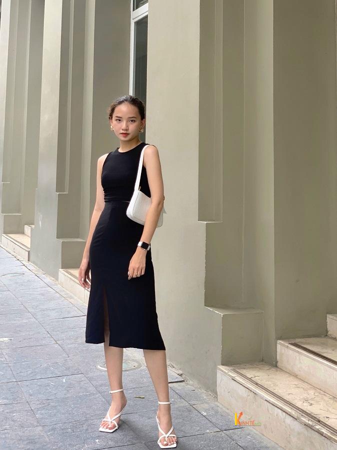 Trần Bảo Ngọc tự tin thả dáng trước máy quay.