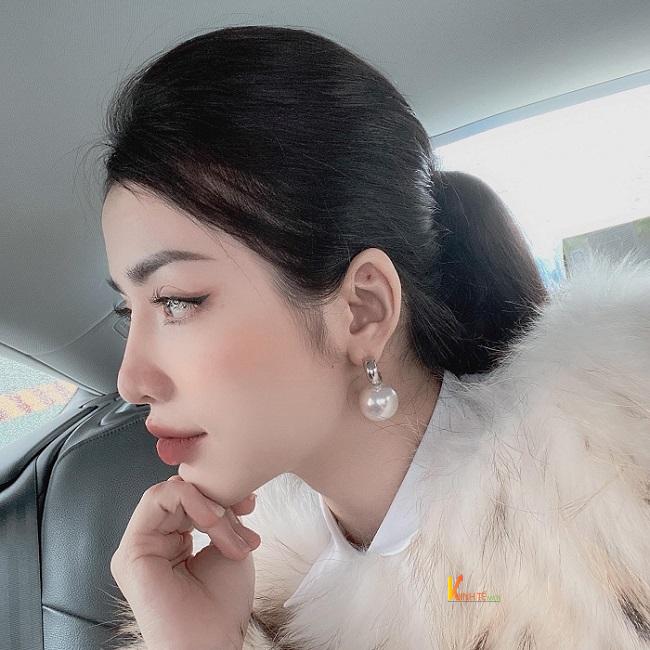 Góc nghiêng thần thánh của nữ doanh nhân thành đạt