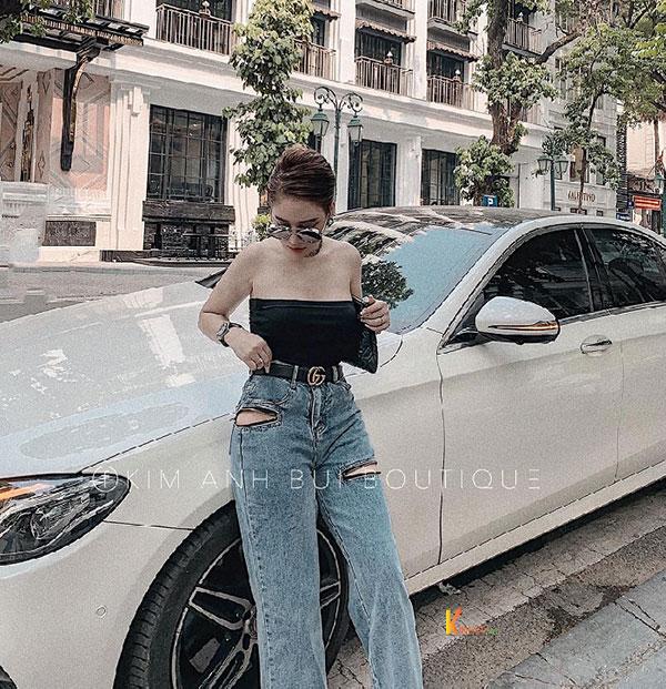 Có thể phối áo ôm body cùng quần ống rộng. Giúp bạn thêm phần cá tính