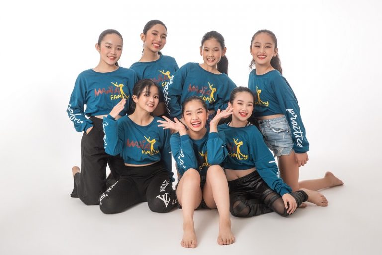 Nhóm nhảy Mania Young cover