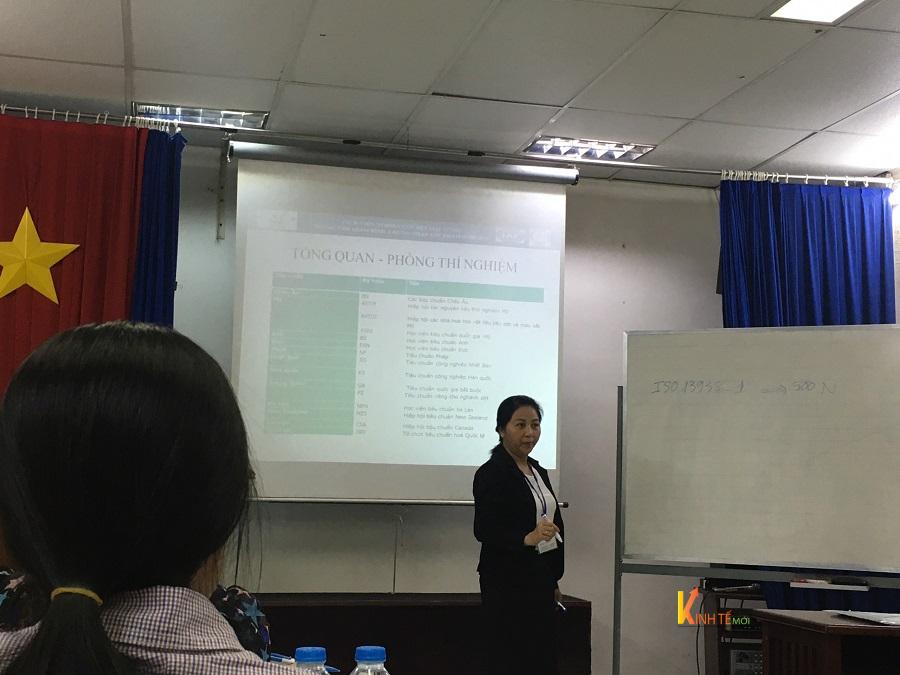 Giảng viên nhiệt huyết trong từng buổi đứng lớp